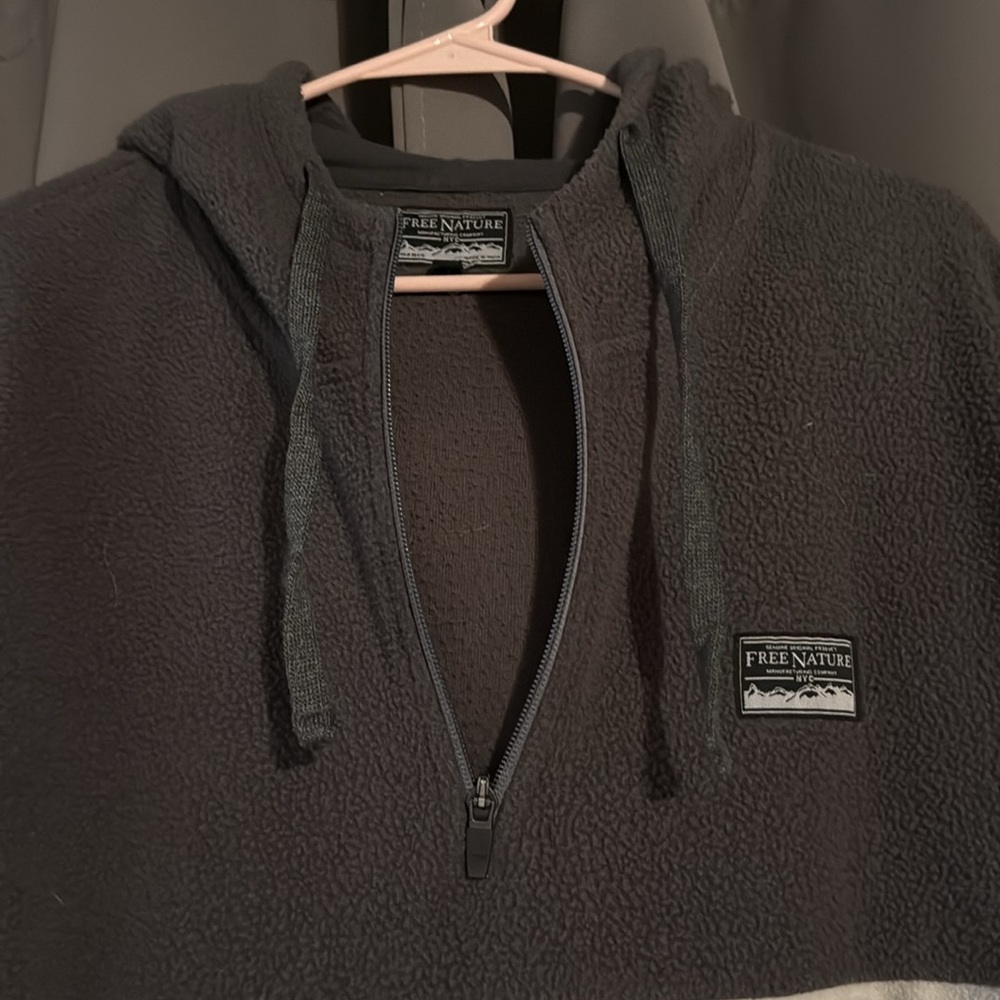 Half zip pullover - Picture 2 of 4